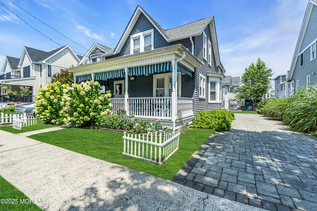 306 Ocean Park Avenue - Photo 1