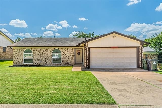 2608 Nelwin Place - Photo 1