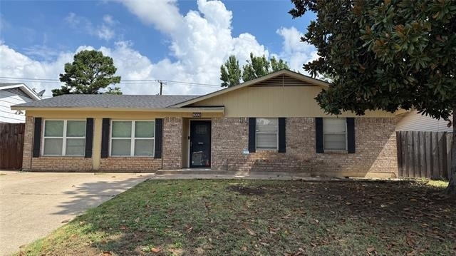 1505 Montclair Street - Photo 1