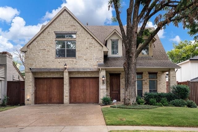 3606 S Versailles Avenue - Photo 1