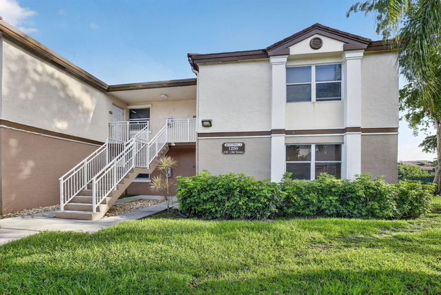 1250 Sw 113th Terrace - Photo 1