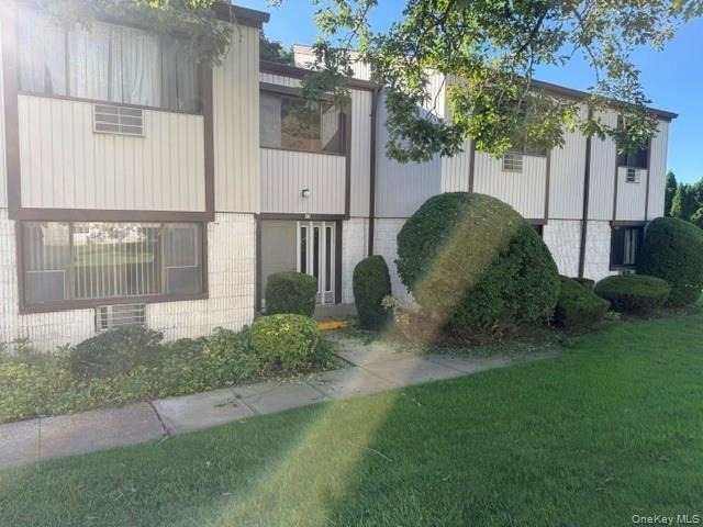 97 Richmond Boulevard - Photo 1
