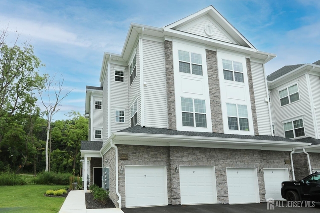 71 Veterans Way - Photo 1