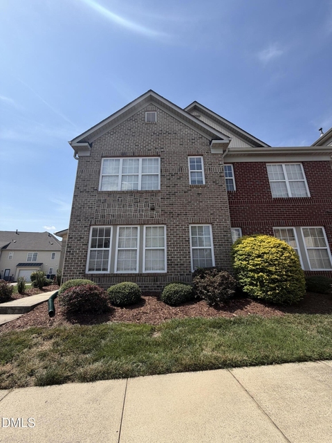 9812 Grettle Court - Photo 1