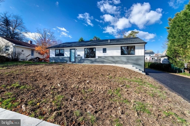 308 Lenox Road - Photo 1