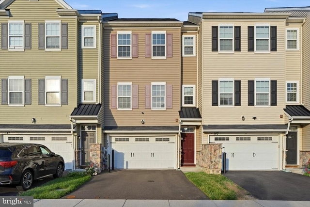 145 Mercer Court - Photo 1