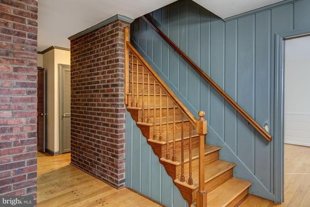 907 Norway Street - Photo 1