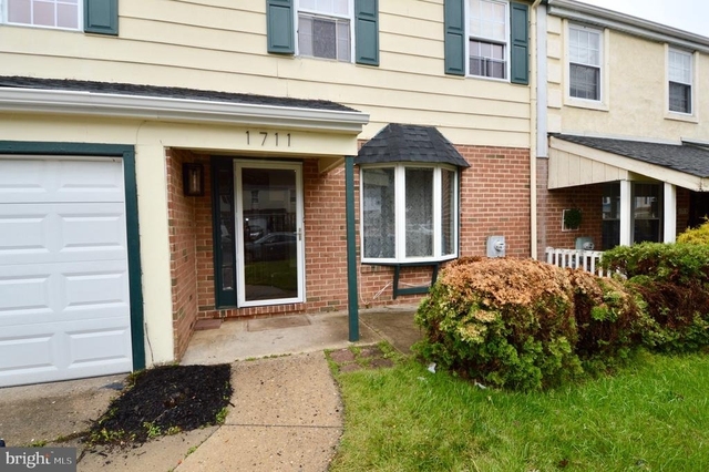 1711 Brentwood Place - Photo 1
