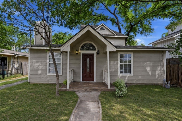 915 Vargas Rd - Photo 1