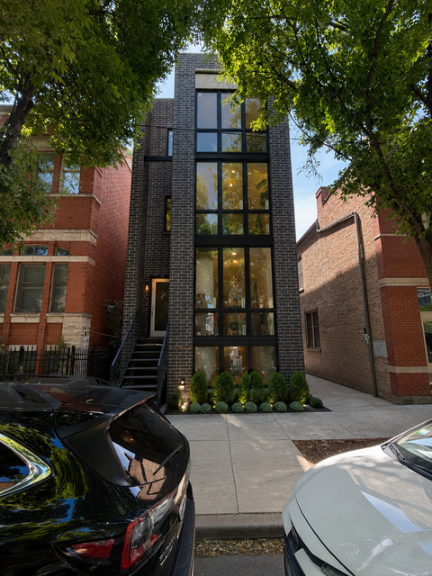 1073 W Polk Street - Photo 1