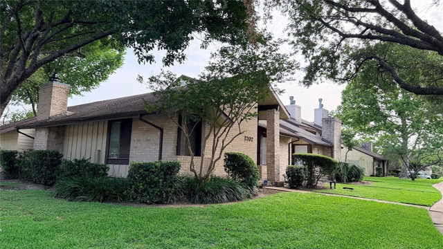 7202 S Dairy Ashford Road - Photo 1