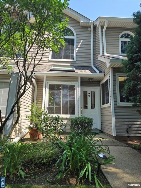 42 Birchwood - Photo 1