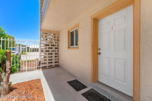 211 Circle Drive - Photo 1