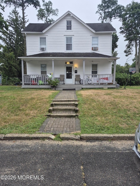 366 Lake Avenue - Photo 1