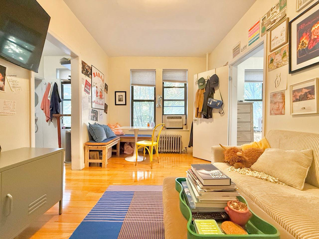 244 Roebling Street - Photo 1
