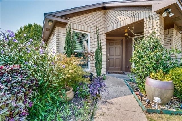 1704 Quail Run Drive - Photo 1
