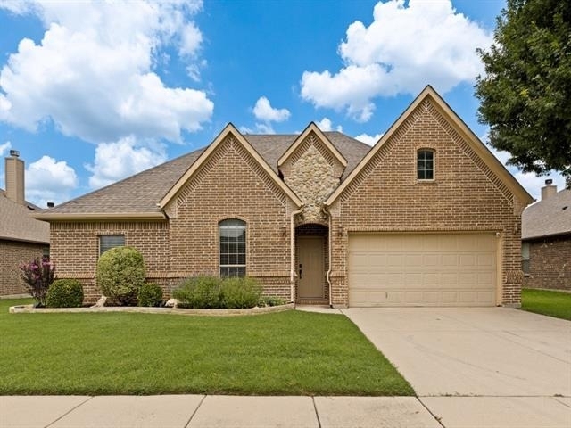 455 Chisholm Trail - Photo 1