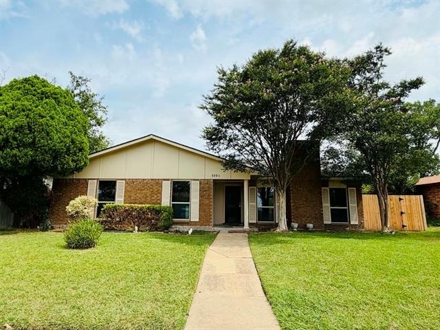 1101 Lombardy Drive - Photo 1