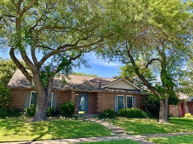 4409 Seville Lane - Photo 1