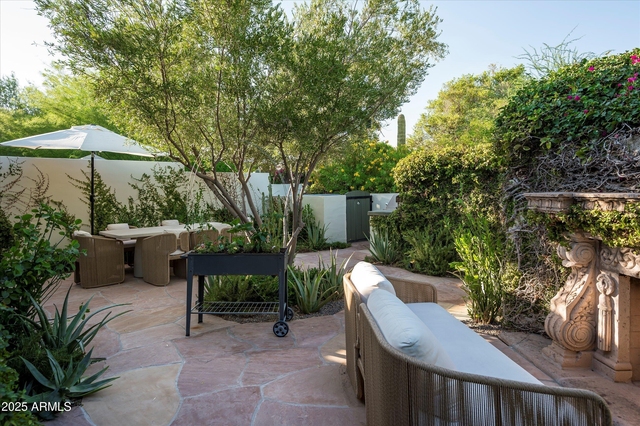 5101 N Casa Blanca Drive - Photo 1