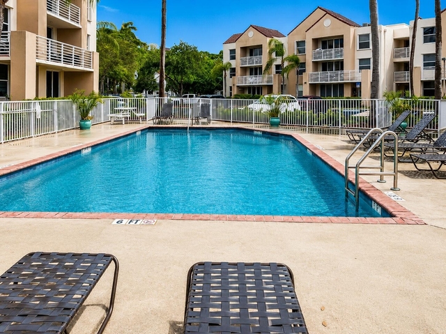 2721 Ocean Club Boulevard - Photo 1
