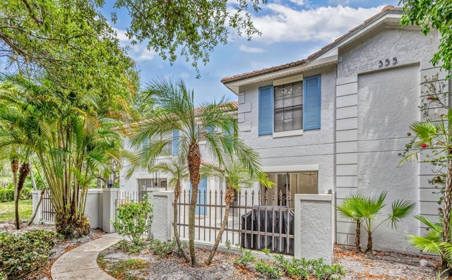 355 Prestwick Circle - Photo 1