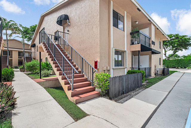 6043 10th Avenue N - Photo 1