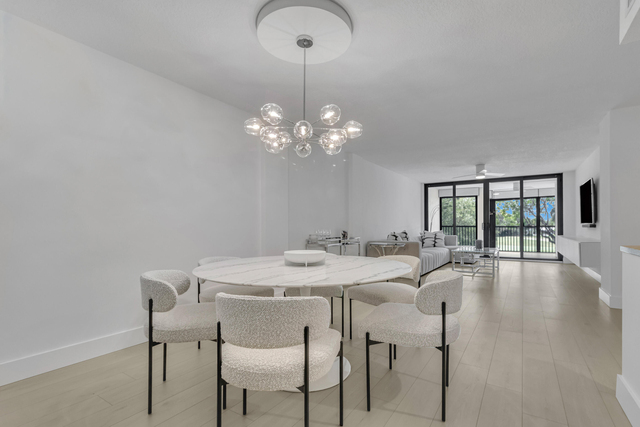 2806 N 46th Avenue - Photo 1