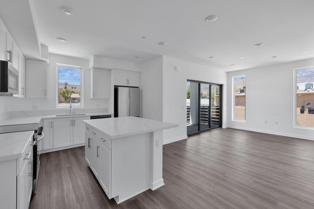 68550 Grove Street - Photo 1
