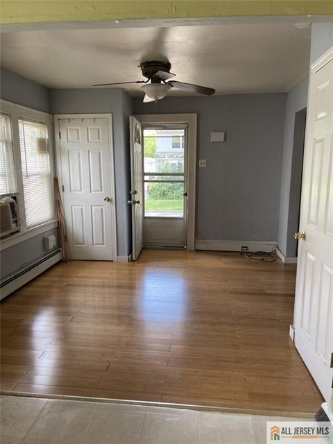 409 Randolph Avenue - Photo 1