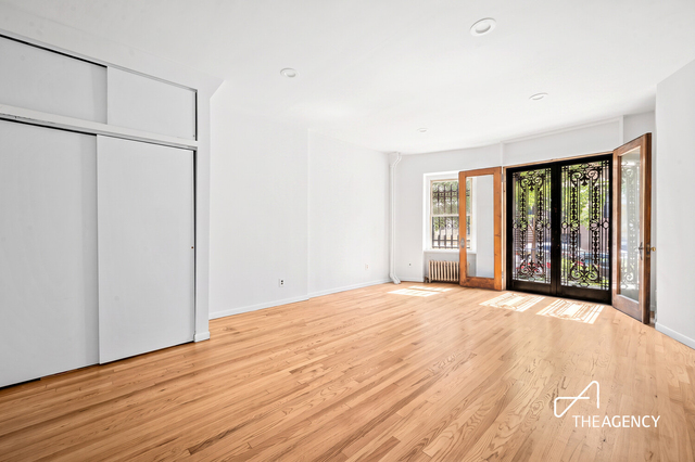 41 W 85th Street - Photo 1