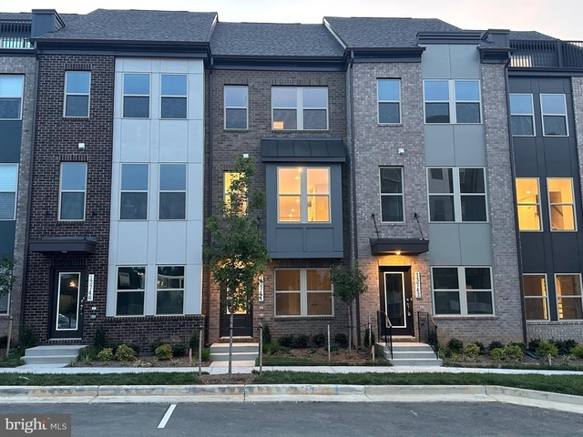 13744 Cobble Loop - Photo 1