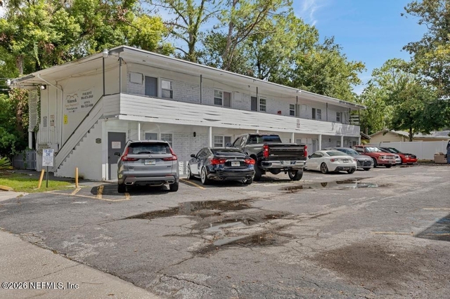 2146 Inwood Terrace - Photo 1