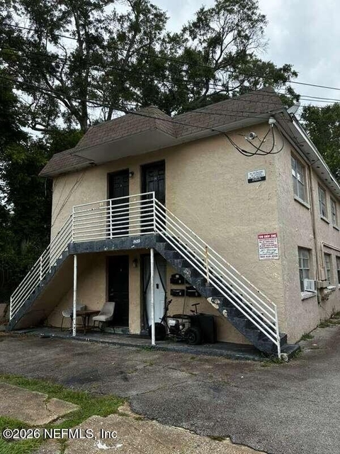 1823 6th Street - Photo 1