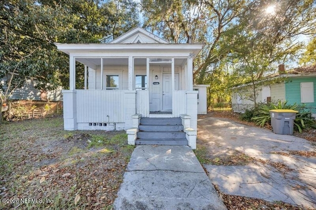 1648 W 36th Street - Photo 1