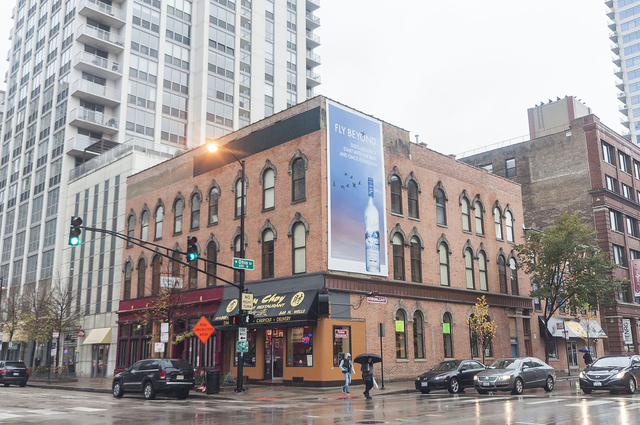 544 N Wells Street - Photo 1
