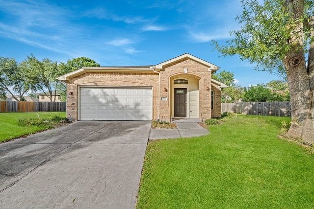 7207 Highland Oak Court - Photo 1