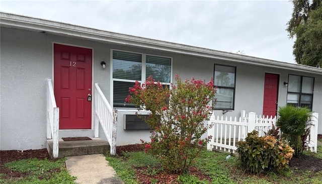 1400 Strawberry Place - Photo 1