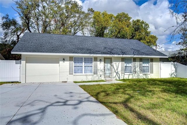 1205 W Hollywood Street - Photo 1