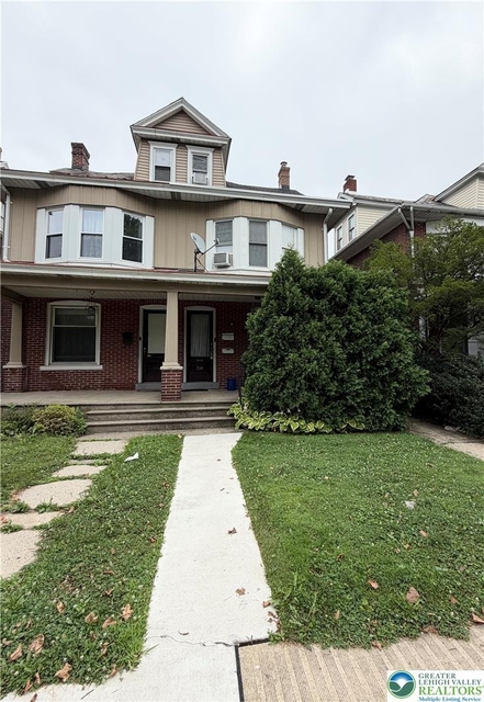 374 8th Avenue - Photo 1