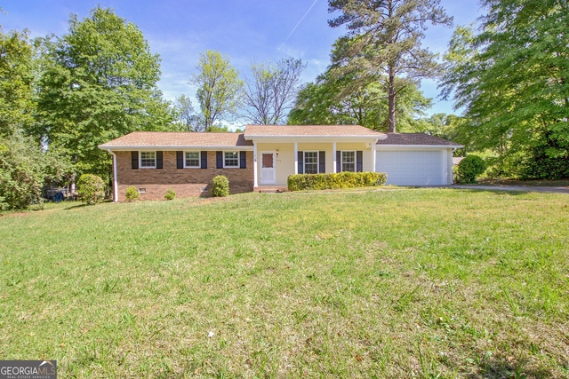 335 Kelly Drive - Photo 1