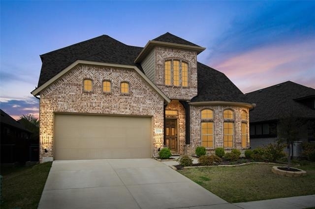 2116 Victoria Lane - Photo 1