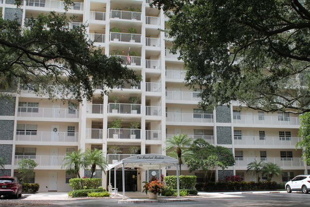 3520 Oaks Way - Photo 1