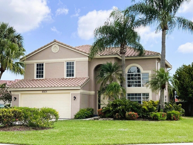 8501 Windy Circle - Photo 1