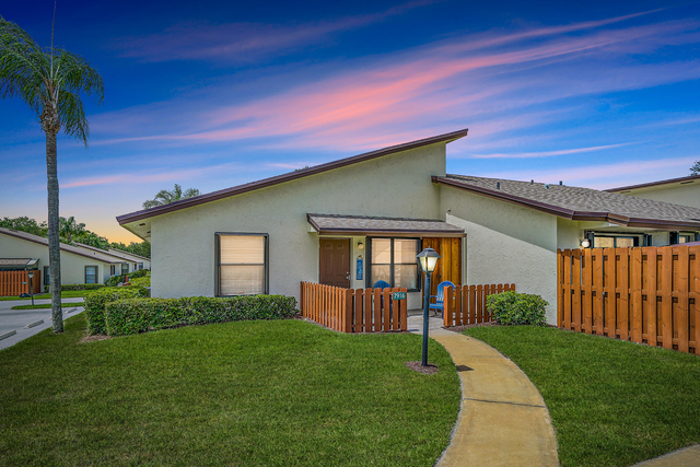 7916 Se Villa Circle - Photo 1