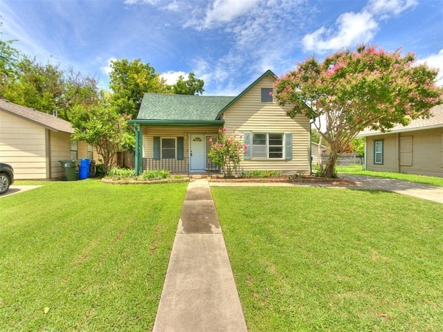 425 E Eufaula Street - Photo 1
