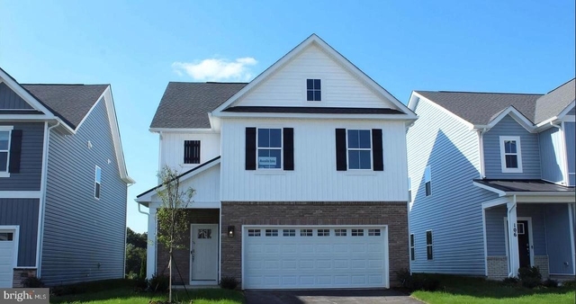 107 Monacan Street - Photo 1