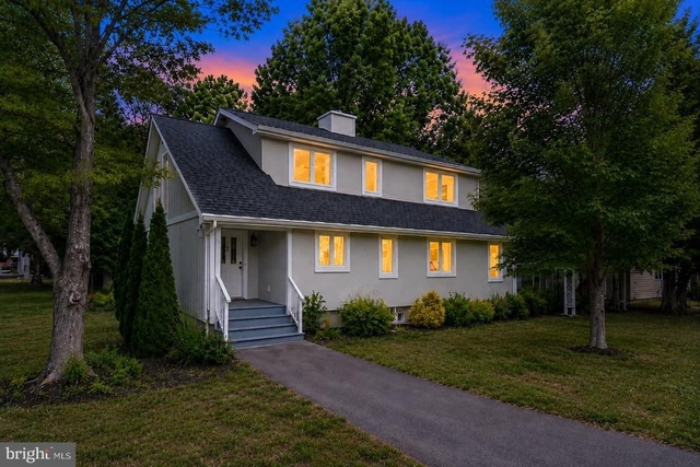 970 Lake Heritage Drive - Photo 1