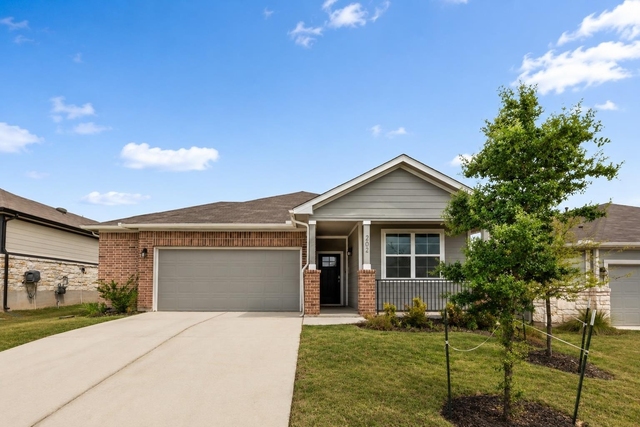 202 Eagle Mountain Trl - Photo 1