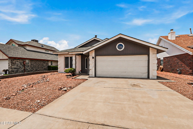 1117 Sun Shadow Drive - Photo 1